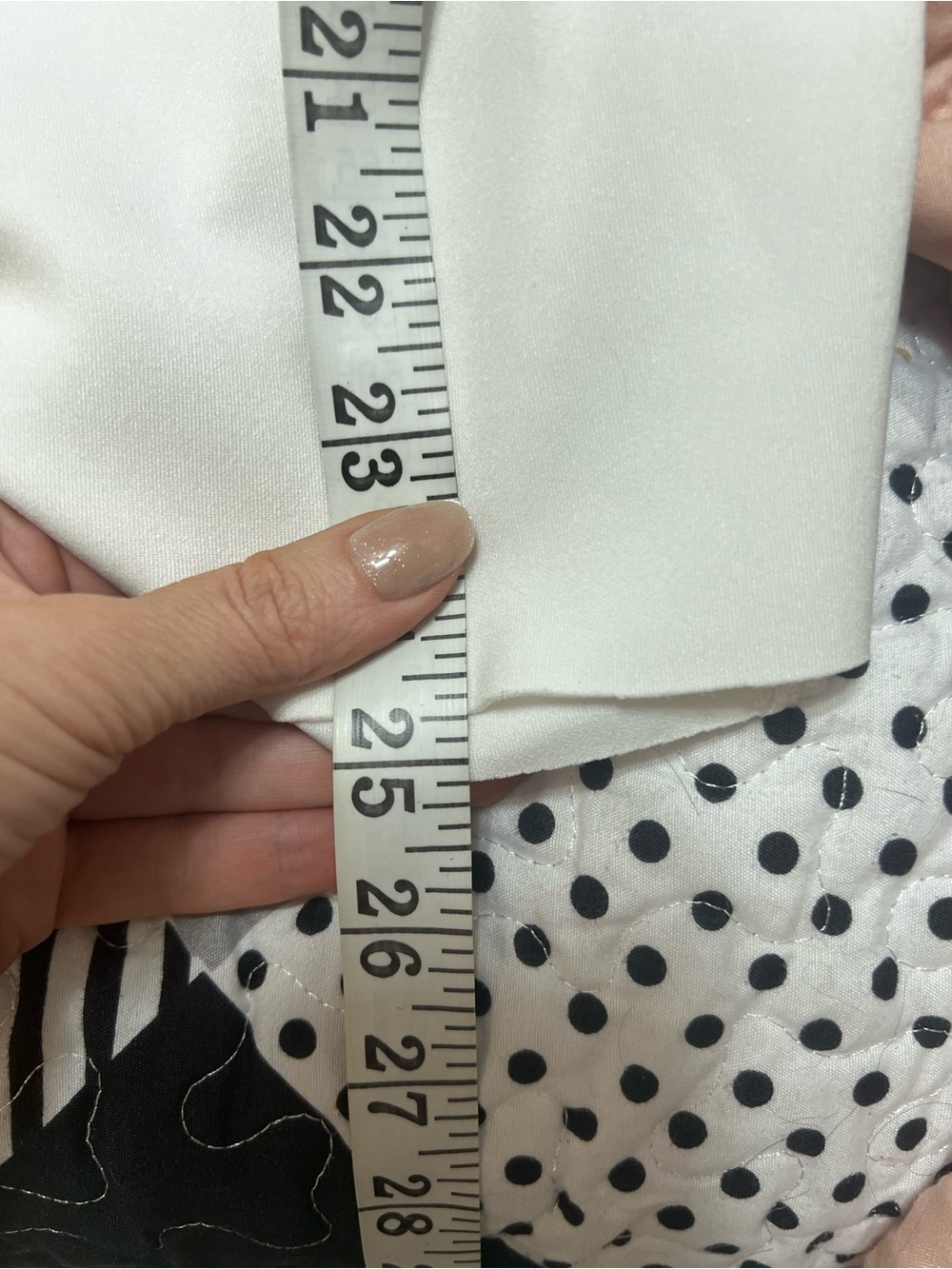 Ic by connie k Top Medium White Tank With Slit Crew Neck Long - Picture 5 of 14